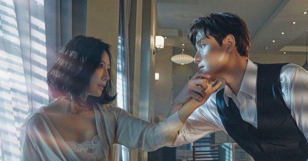 5 phim Hàn 18+ cấm tuyệt đối trẻ em: Bom tấn ngập cảnh nóng của Ji Chang Wook bị cả MXH chỉ trích