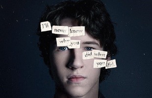 Ai sẽ sắm vai người kể chuyện trong 13 Reasons Why season 2?