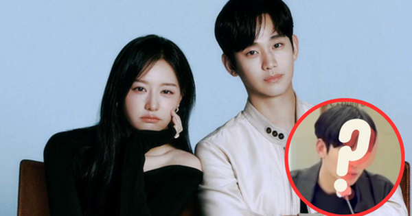 Kim Soo Hyun có hành động lạ ngay lần đầu gặp Kim Ji Won, xuất hiện cả phản ứng đặc biệt?