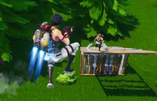 Vừa thử bộ jetpack, người chơi Fortnite phát nản vì bay được một tí đã té “sấp mặt”