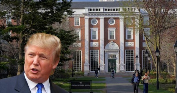 NÓNG: Đại học Harvard bị cấm nhận sinh viên nước ngoài