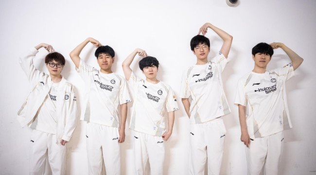 LPL 2025 Split 2 chốt sổ vòng bảng, super team iG gặp đối mềm ở Play-In