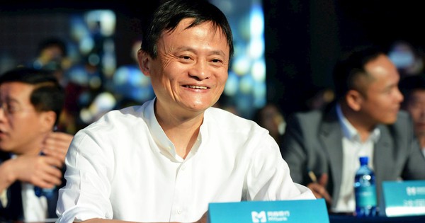 Jack Ma ‘lột xác’ hậu ở ẩn: Ngừng ồn ào, âm thầm đeo thẻ nhân viên nhưng vẫn chi 53 tỷ USD để chuyển đế chế TMĐT thành tập đoàn AI