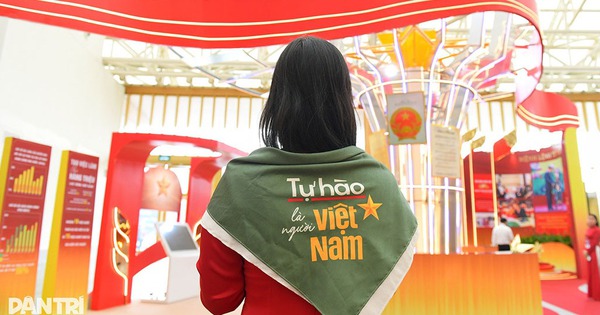 Kiến tạo Đất nước - Tự hào Việt Nam: Người trẻ và niềm tin từ những ý tưởng bình dị