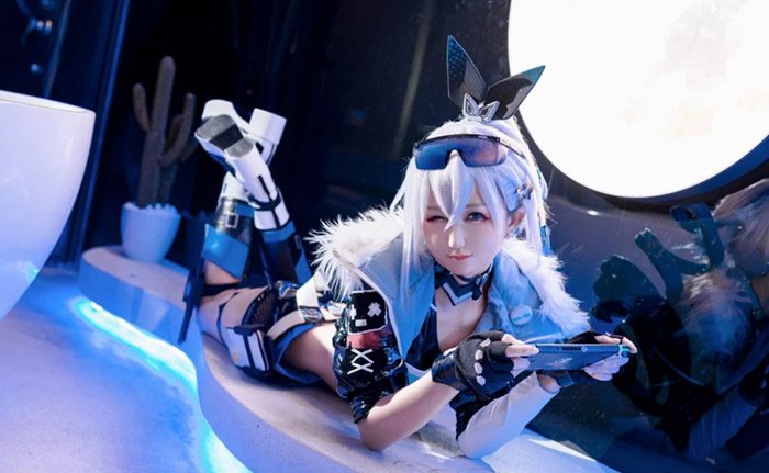 Cosplay Silverwolf Honkai Impact khiến ai cũng thích