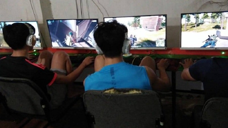 Thanh niên bị ném đá dữ dội khi phán PUBG là nguyên nhân giết chết nghề net Việt