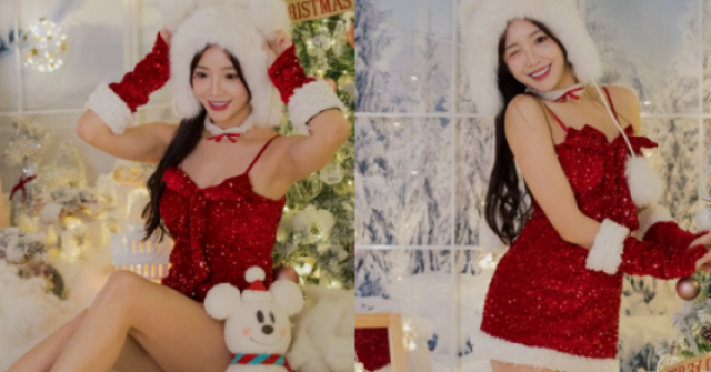 Hot girl hoá bà già Noel, khoe dáng đẹp và chân dài miên man