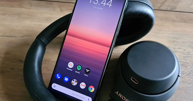 Sony tiếp tục làm nứt lòng người hâm mộ, vượt mặt HMD Global