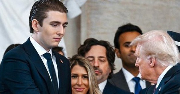 Barron Trump - biểu tượng của sự giáo dục thành công trong giới tinh hoa