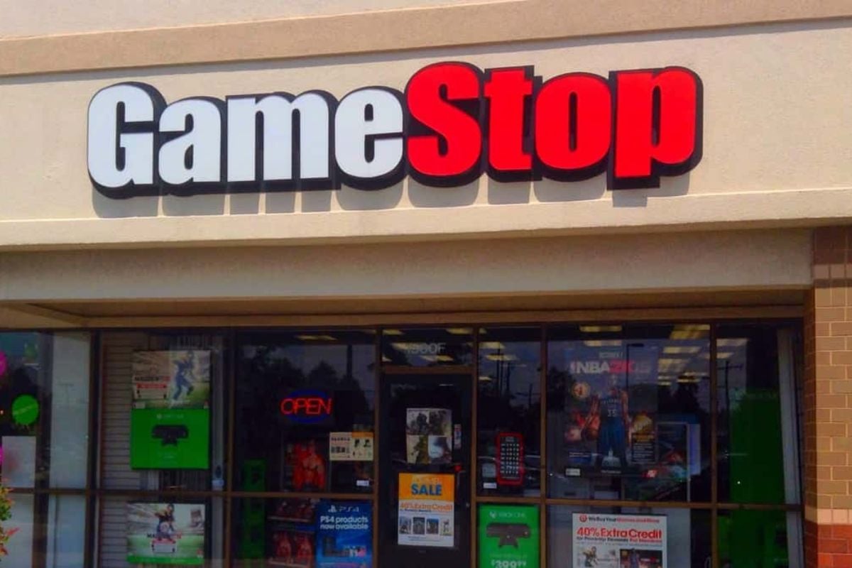 GameStop Muốn Mua Lại Những Chiếc iPhone Đã Cài Đặt Sẵn TikTok Sau Khi Bị Mỹ “Cấm Cửa”