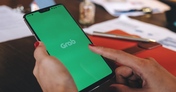 Grab ra mắt dịch vụ mua hàng mới giúp người dùng hạn chế ra đường mùa dịch