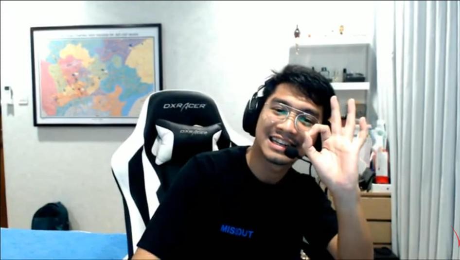 Bi hài: 'Tứ Hoàng streamer' PewPew bị móc mỉa là vô công rồi nghề khi... livestream chơi game