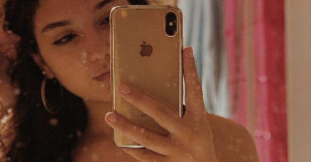 Giá iPhone XS các phiên bản mới nhất và review cấu hình