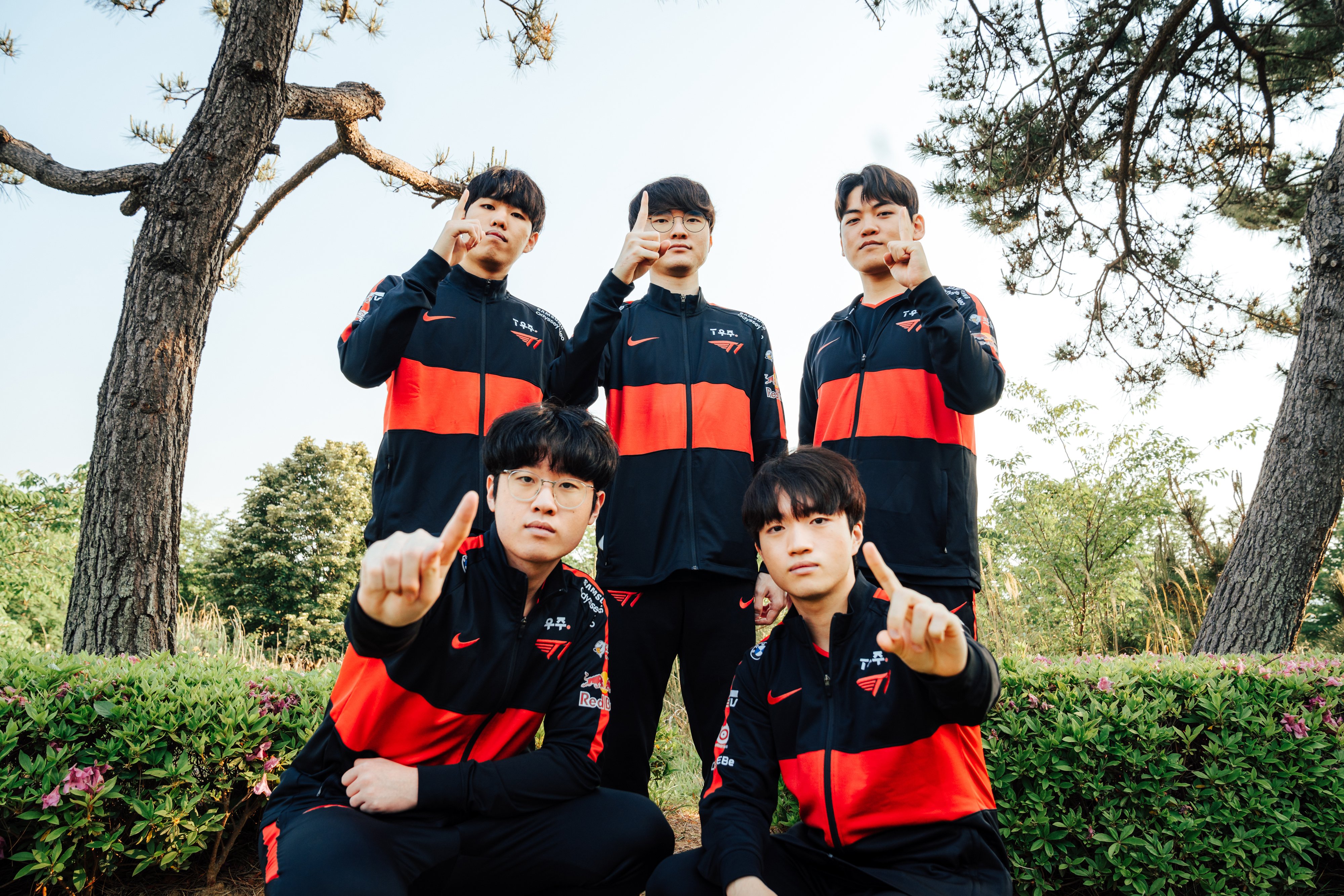 Top 4 MSI 2022 lộ diện, T1 cắt đứt chuỗi 8 trận bất bại của RNG