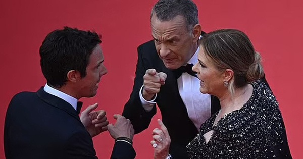 Tom Hanks nổi nóng trên thảm đỏ Cannes