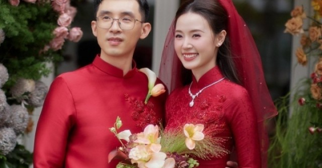 Vợ chồng Midu được khen đẹp đôi trong đám cưới
