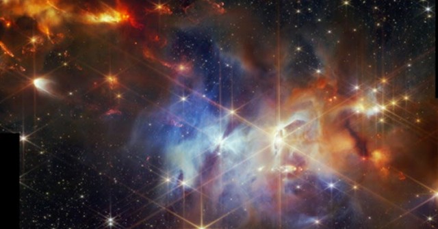 Kính viễn vọng James Webb phát hiện vườn ươm sao hoàn hảo đến lạ lùng