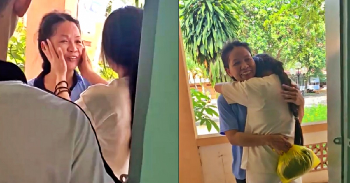 Đeo bảng đi tìm mẹ suốt 3 tháng giữa TPHCM, cô gái 18 tuổi vỡ òa khi đoàn tụ