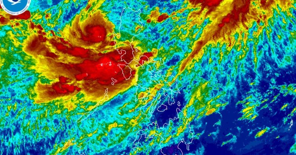 Bão số 4 Cỏ may tại Biển Đông đã tấn công đất liền, Philippines ra loạt cảnh báo