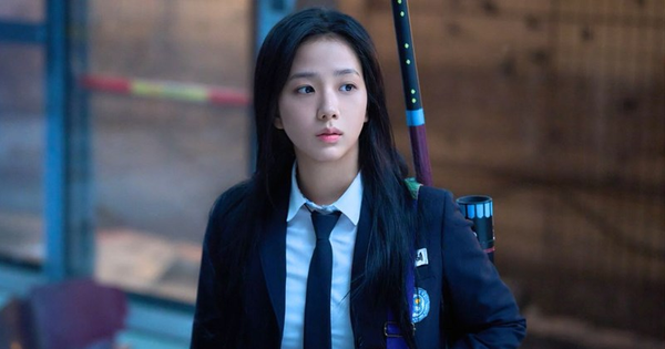 Jisoo (BLACKPINK) cuối cùng cũng được khen