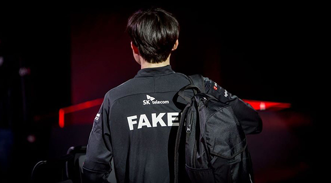 LMHT: Faker “tái xuất” đầy lạc lõng giữa đội hình của T1