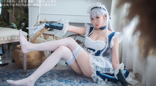 Azur Lane: Ngẩn ngơ với cosplay Belfast đầy ngọt ngào