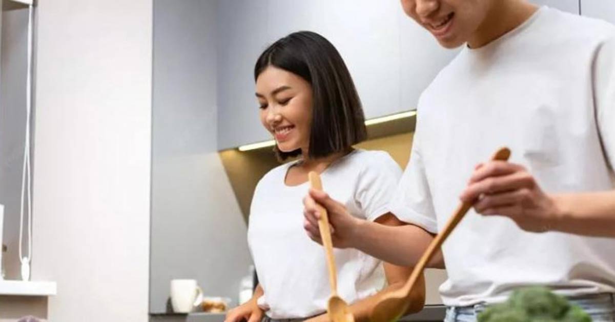 Chồng gây tranh cãi vì hôm nào cũng hỏi vợ muốn ăn gì trước khi cô đi làm và nấu cơm mỗi ngày