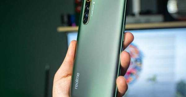 Realme ra mắt siêu sát thủ smartphone 5G, giá gây choáng vì “quá rẻ”