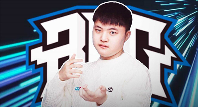 LMHT: Nhìn lại 4 trận đấu Uzi góp mặt ở vòng bảng LPL, hé lộ lý do “tạm nghỉ” ở playoffs