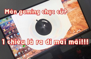 Đắng lòng anh chàng mua màn hình chiến game hơn chục triệu chưa được bao lâu đã bị con trai thẳng tay chọc thủng