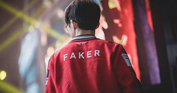 T1 của Faker mất 2 lượt cấm trong trận chung kết LCK vì đến muộn, fan 