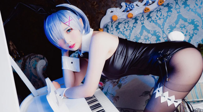 Đến với cosplay Rem phong cách sexy ngọt lịm