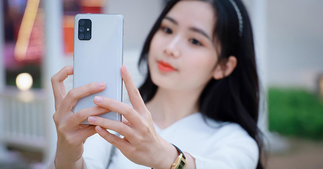 “Anh em song sinh” Galaxy A51 và A71: Vừa khoẻ vừa rẻ