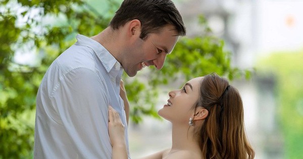 Chuyện tình của nữ diễn viên Việt nổi tiếng với chồng Tây cao 2m: Hẹn hò sau 3 ngày gặp gỡ, 8 năm không đám cưới, dừng lại đầy tiếc nuối