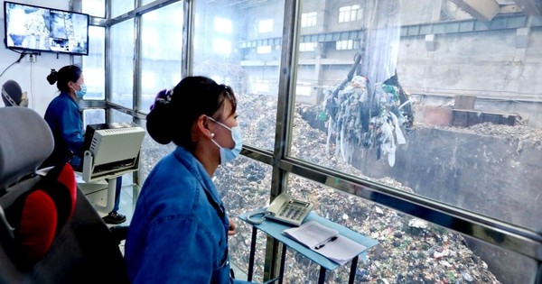 Một ngành quan trọng ở nền kinh tế tỷ dân rơi vào khủng hoảng vì thiếu... rác: Loạt nhà máy rơi vào cảnh bỏ không, ‘méo mặt’ vì vượt kế hoạch ngoạn mục