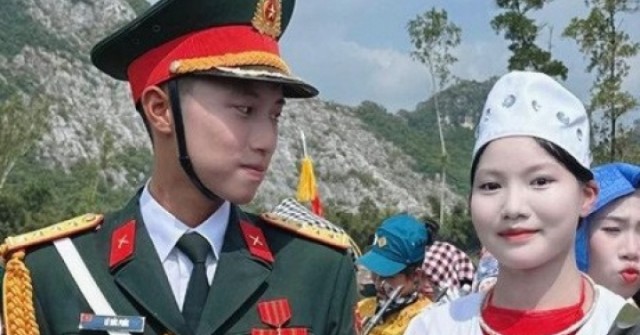 Chuyện tình chàng 'sĩ quan lục quân' và 'nữ dân quân' tại A80 gây sốt mạng