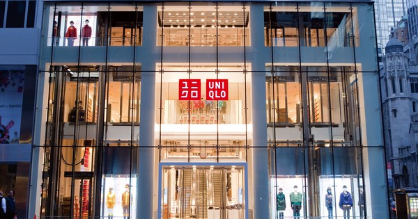 Điểm yếu chí mạng của Uniqlo: Phải đỡ trên vai cả một đế chế, gánh còng lưng nuôi tập đoàn mẹ
