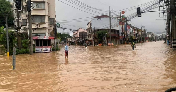 Lũ liên tục tràn về Chiang Mai (Thái Lan), nước ngập sâu tới 30 – 50 cm