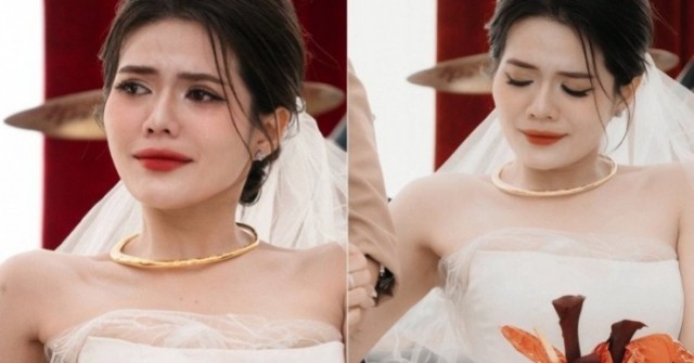 Cô dâu ngồi xe lăn khóc nức nở trong đám cưới khiến 2 họ nghẹn ngào