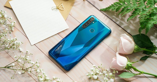 Cảm nhận sau 1 tuần sử dụng Realme 5 Pro: Viên pha lê của thị trường smartphone tầm trung