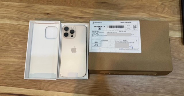 Vụ iFan nhận iPhone 16 Pro Max không hộp: Máy mới đã về, kèm voucher - CÔNG NGHỆ