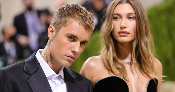 Justin Bieber chuẩn bị khởi kiện, bà xã Hailey cũng có liên quan