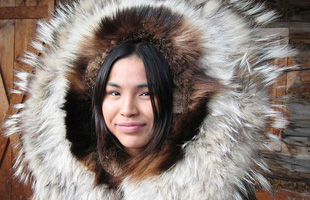 Phong tục ‘ngủ chung’ với khách lạ khi được chồng cho phép của phụ nữ Eskimo