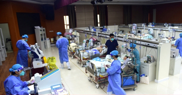 Trung Quốc ghi nhận 7 triệu ca COVID-19 mỗi ngày ở đỉnh dịch