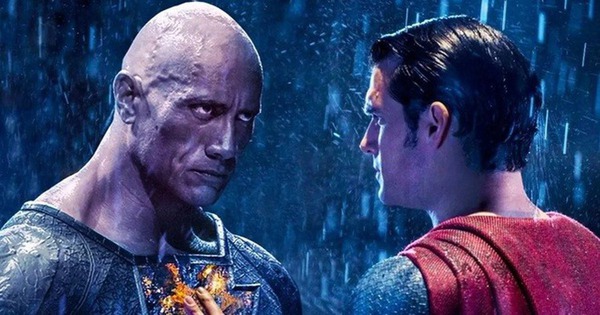 Tin rò rỉ từ Hollywood: The Rock ép DC làm phim theo ý mình, khiến Henry Cavill mất cả vai Superman