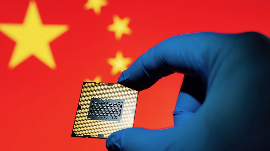 Trung Quốc Đang Loại Bỏ Chip Intel và AMD Khỏi Máy Tính Của Chính Phủ
