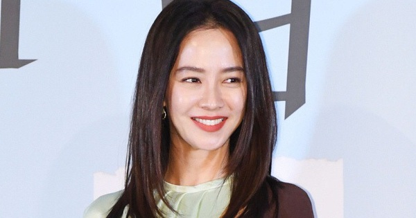 Song Ji Hyo kiện ông chủ công ty quản lý tham ô