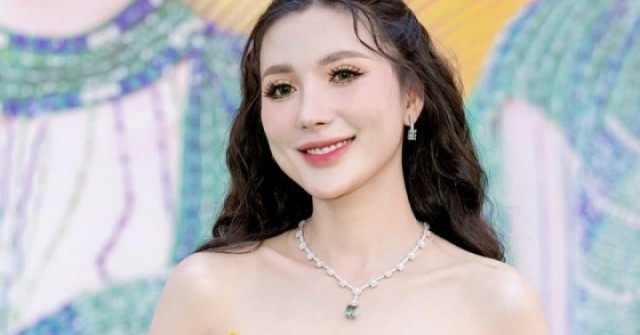 Ngân Collagen là ai?