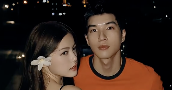 Cuối cùng HIEUTHUHAI và bạn gái hot girl đã chịu công khai hẹn hò?