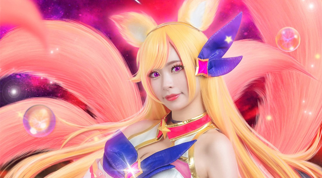 LMHT: Ngắm nhìn cosplay Ahri Vệ Binh Tinh Tú sặc sỡ sắc màu